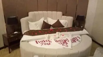 Holiday Khaleej Hotel 8