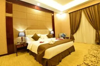 Holiday Khaleej Hotel 9